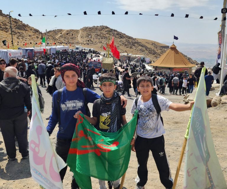 محمد جواد عبادی رتبه اول 11 تا 16 سال رشته عکاسی